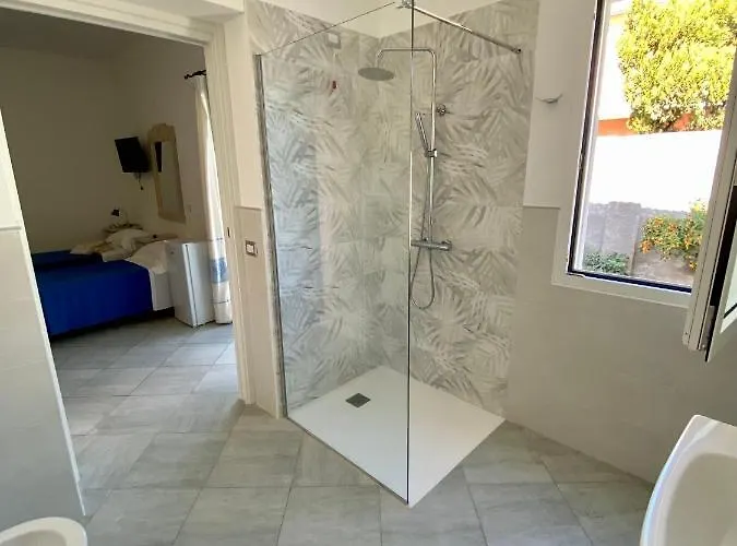 住宿加早餐酒店 Tigrillo 奧爾比亞